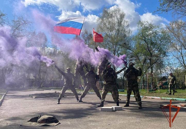 Показательные выступления провели росгвардейцы в подшефном детском доме Томска