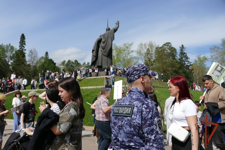 Правопорядок в День Великой Победы обеспечили росгвардейцы в Томской области (видео)