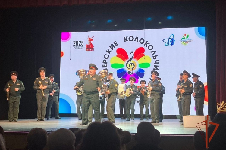 Росгвардейцы в Томской области приняли участие в Гала-концерте фестиваля детских коллективов «Северские колокольчики» 
