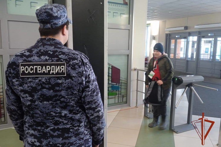 Росгвардия обеспечила безопасность чемпионата России по робототехнике «РобоКап Россия 2025» в Томске