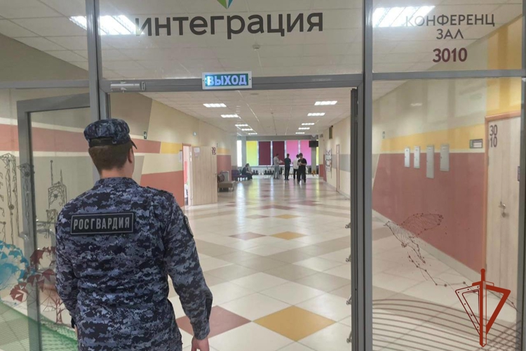 Росгвардия обеспечила безопасность чемпионата России по робототехнике «РобоКап Россия 2025» в Томске