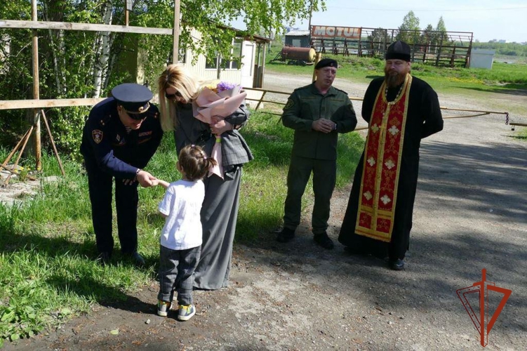 В Томске почтили память трагически погибших в 2011 году сотрудников вневедомственной охраны Росгвардии