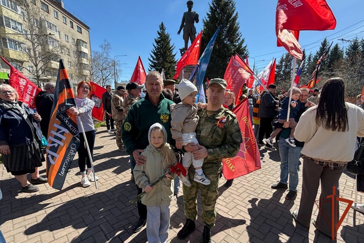 В Томской области росгвардейцы стали участниками автопробега в честь 80-летия  водружения Знамени Победы над зданием Рейхстага