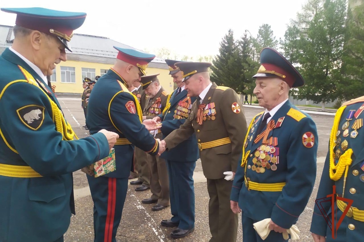 Ветераны Северского соединения Росгвардии отметили 80-летие Победы в Великой Отечественной войне 
