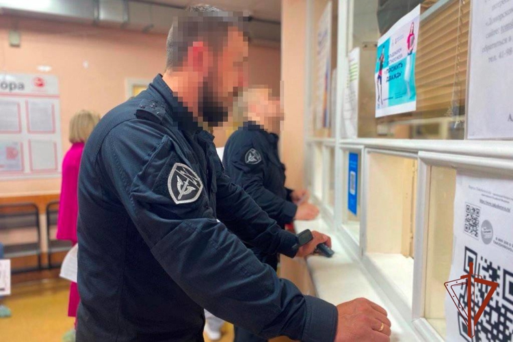 Сотрудники ОМОН «Ратник» Росгвардии сдали кровь для нуждающихся пациентов Томской области (видео)