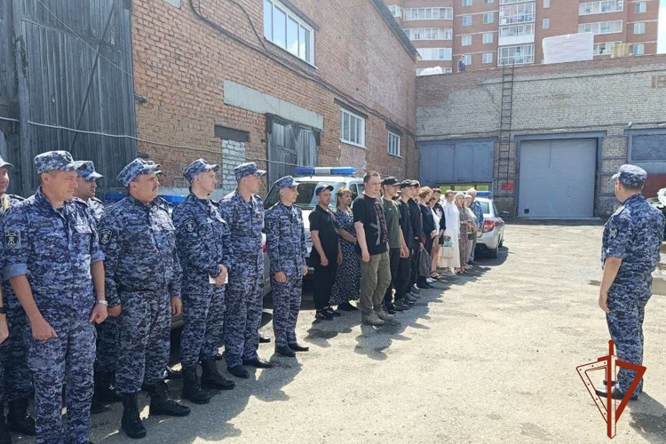 Совместные учения сотрудников Росгвардии и МЧС состоялись в Томске