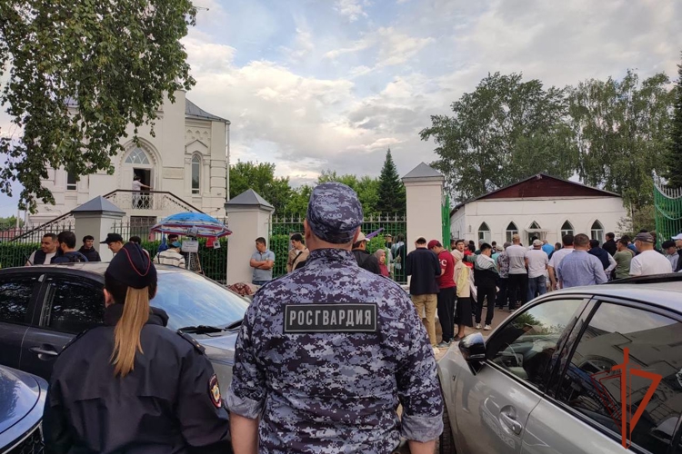 Томские росгвардейцы обеспечили охрану правопорядка во время празднования Курбан-Байрама