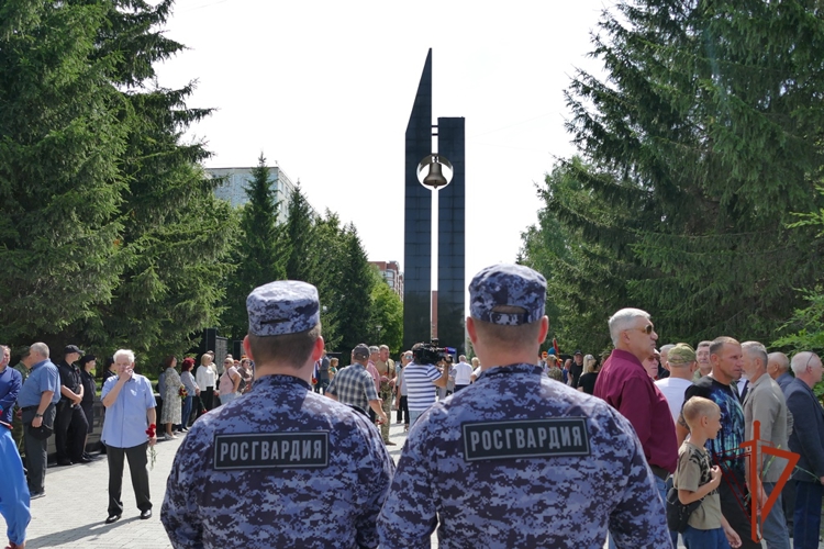Память павших за Родину почтила Томская Росгвардия в День ветеранов боевых действий