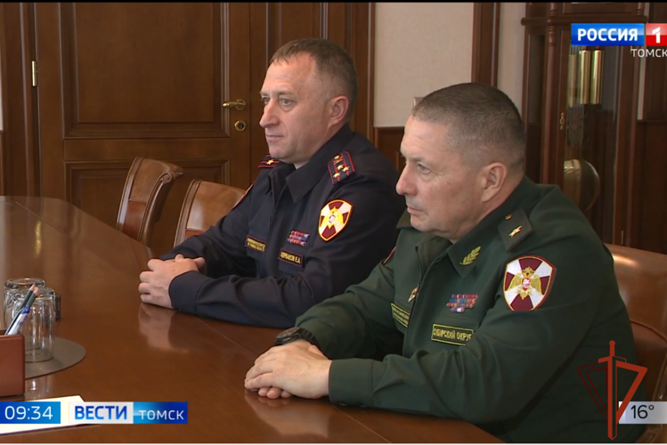 Первая рабочая встреча нового начальника Управления Росгвардии по Томской области полковника полиции Евгения Щербакова с губернатором региона