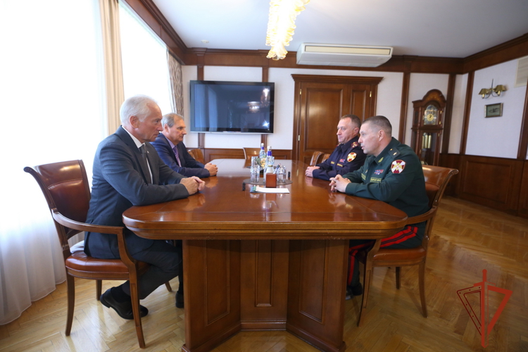 Врио командующего Сибирским округом Росгвардии представил губернатору Томской области  нового начальника территориального управления по Томской области (видео)