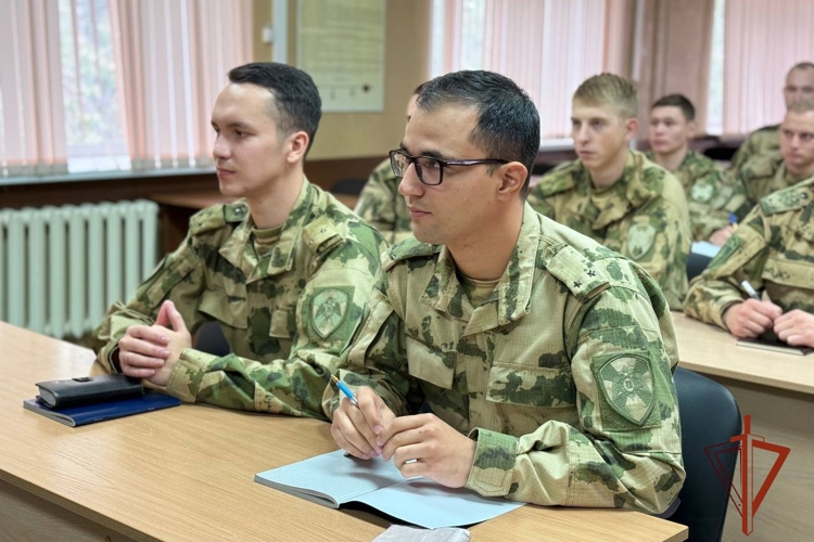 Учебно-методический сбор молодых офицеров прошел в Северском соединении Росгвардии