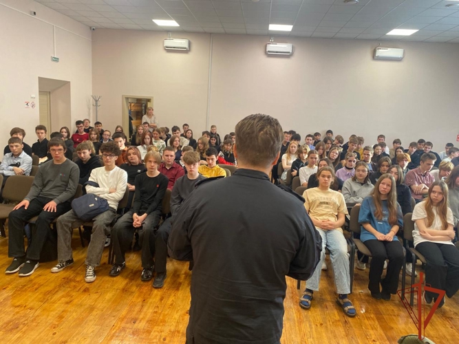 В Томской области вспоминают героически погибшего сотрудника СОБР Андрея Садового 