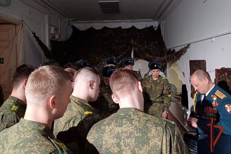 Открытие выставки «Свет Великой Победы» в Томске прошло с участием офицеров Росгвардии