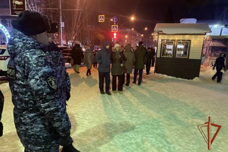 Росгвардейцы обеспечили безопасность граждан в период празднования Нового года в Томской области