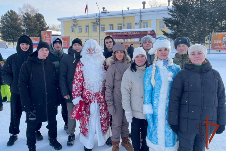 Росгвардейцы в Томской области провели семейный праздник