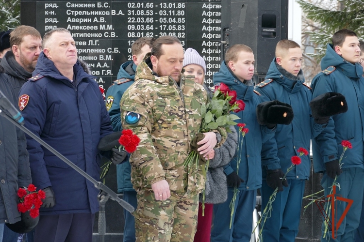 Начальник Управления Росгвардии по Томской области почтил память воинов, павших за пределами Отечества (видео)