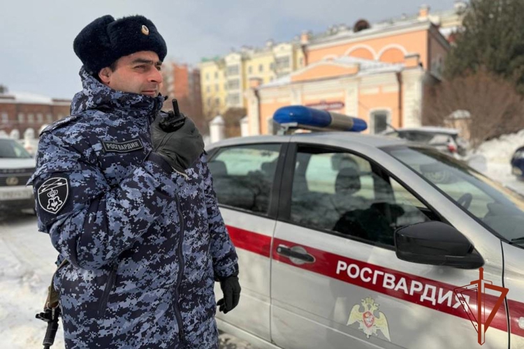 В Томске росгвардейцы задержали мужчину, находившегося в федеральном розыске