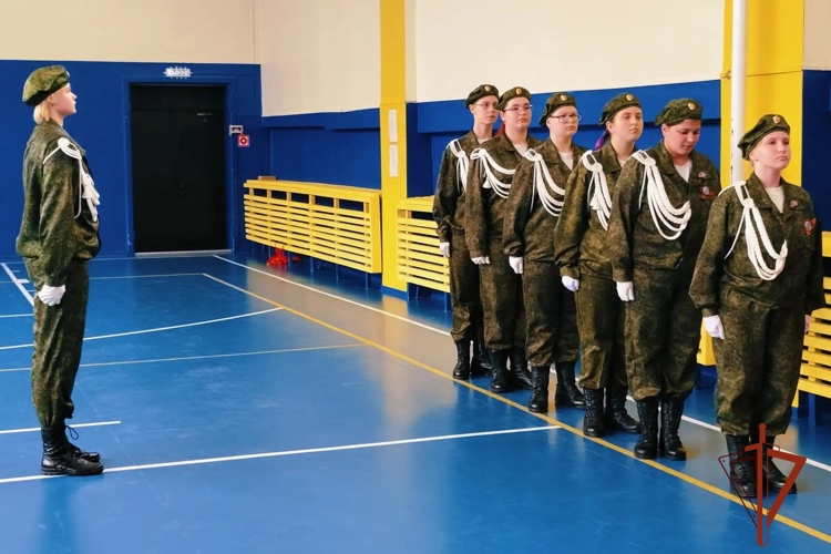 Представители Росгвардии вошли в состав жюри военно-патриотической игры «Девушки в погонах» в Томской области (видео)