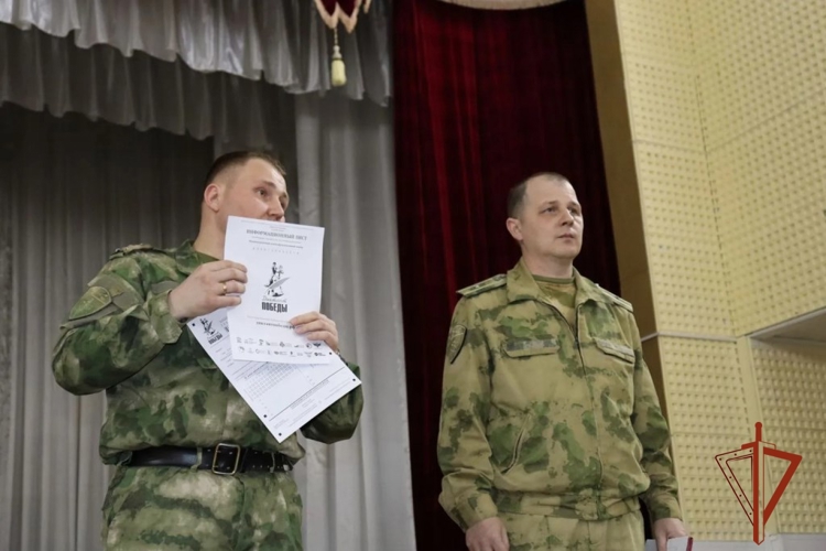 Росгвардейцы присоединились к международной акции «Диктант Победы» в Томской области