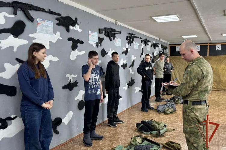 Росгвардейцы в Томской области приняли участие в судействе муниципального этапа «Зарницы 2.0»