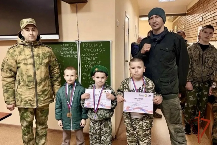 Росгвардейцы в Томске стали почетными гостями соревнований «Полоса разведчика»