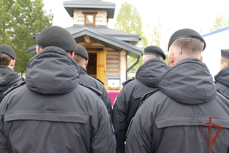 В ОМОН «Ратник» Росгвардии в Томске доставлена десница святителя Макария (Невского)