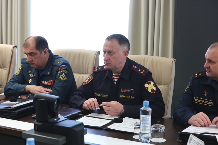 Начальник Управления Росгвардии по Томской области принял участие в заседании Антитеррористической комиссии и оперативного штаба в преддверии майских праздников