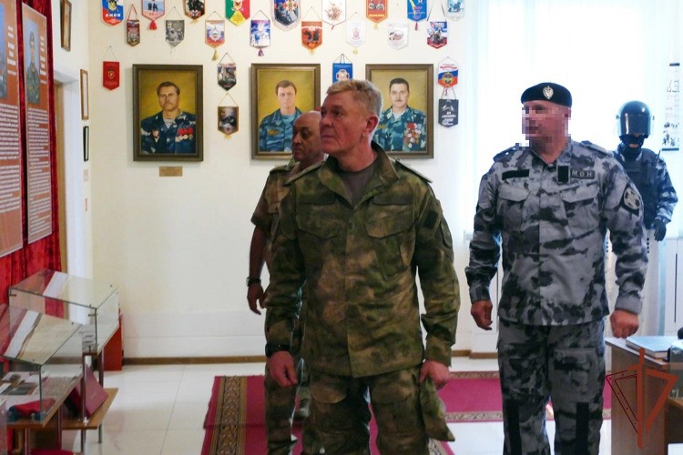 Генерал-полковник Владислав Ершов проверил служебно-боевую деятельность подразделений Сибирского ордена Жукова округа войск национальной гвардии Российской Федерации