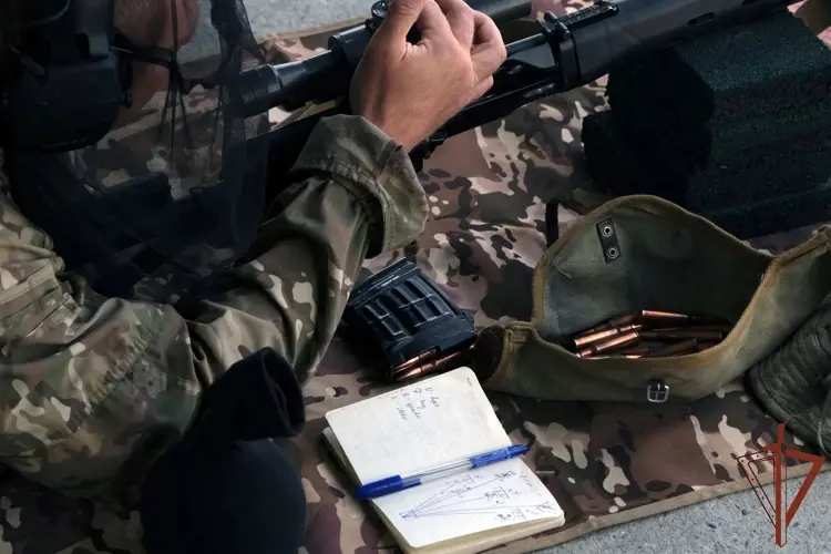 Сотрудник ОМОН «Ратник» принял участие в сборе снайперов Сибирского ордена Жукова округа Росгвардии