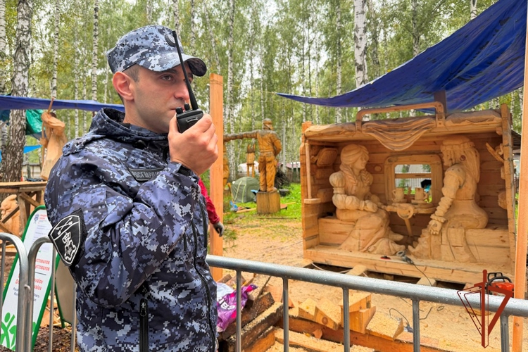 Безопасность международного фестиваля ремесел «Праздник топора – 2026» в Томской области обеспечила Росгвардия