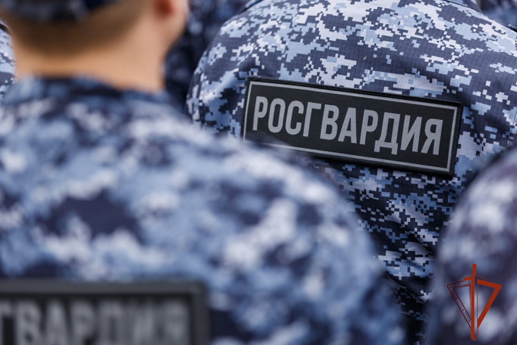 Росгвардейцы обеспечили правопорядок на футбольном матче в Томске