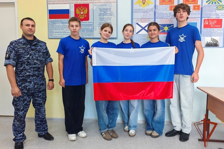 Росгвардейцы провели патриотические уроки для подрастающего поколения Томской области (видео)