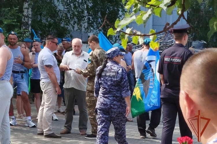 Росгвардия в Томской области обеспечила безопасность мероприятий, посвященных Дню Воздушно-десантных войск