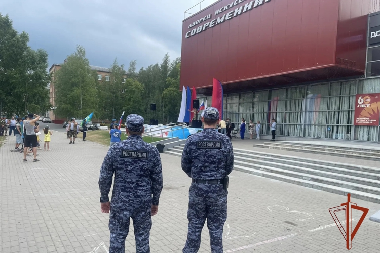 Росгвардия в Томской области обеспечила безопасность мероприятий, посвященных Дню Воздушно-десантных войск