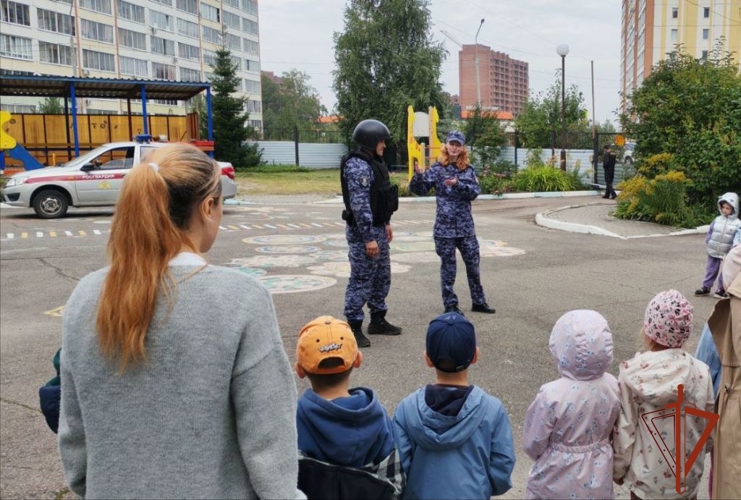 В Томской области завершилась всероссийская акция «Каникулы с Росгвардией»