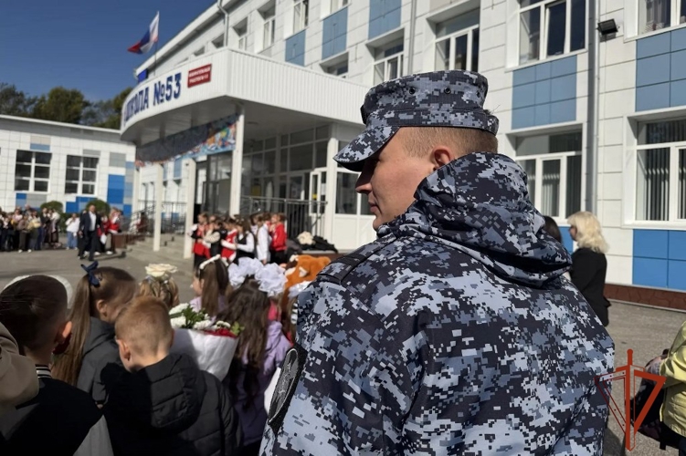 Росгвардия обеспечила безопасность граждан во время празднования Дня знаний в Томской области