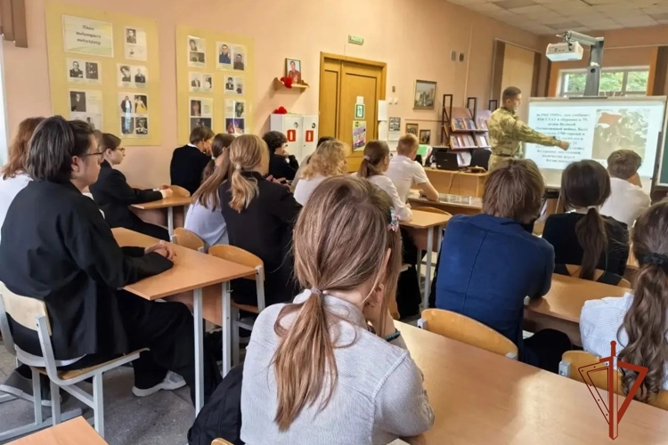 В Томской области росгвардейцы провели просветительские и патриотические мероприятия 