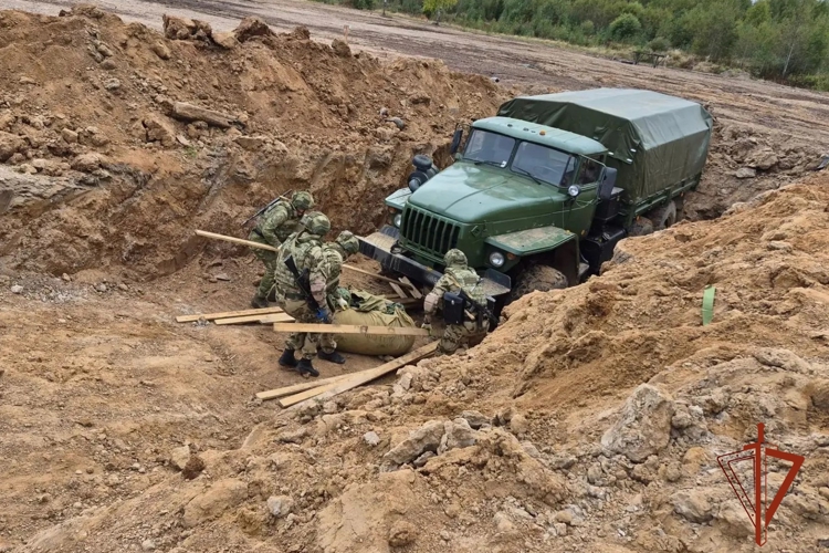 Военнослужащие из Томской области в составе команды Сибирского округа стали победителями конкурса групп разминирования Росгвардии