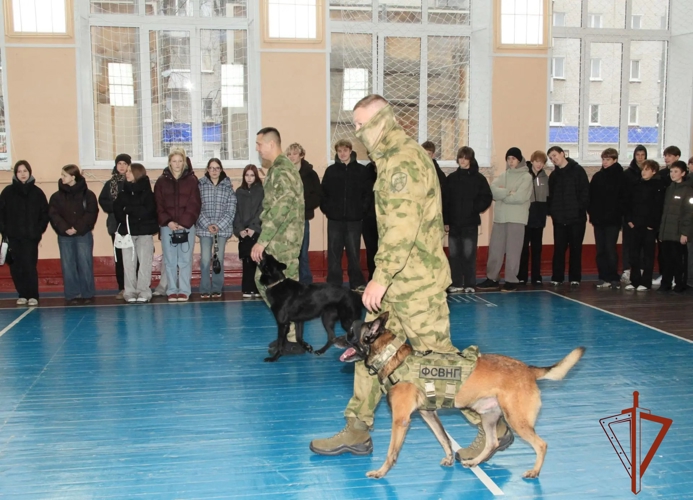 День призывника состоялся в северском соединении Росгвардии (видео)