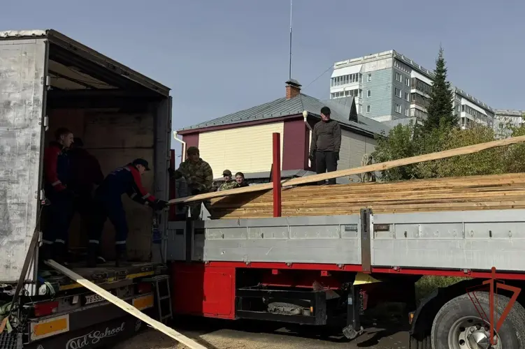 При содействии Росгвардии из Томской области на СВО направлен осенний гуманитарный груз «Красного обоза»