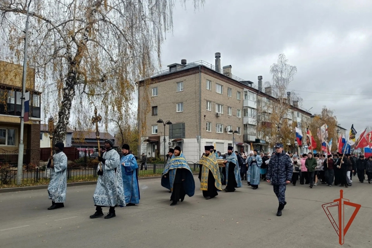 В Томской области росгвардейцы обеспечили безопасность крестного хода