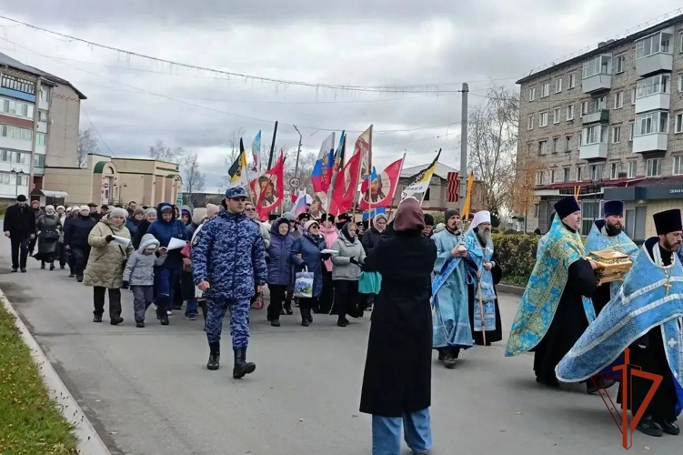 В Томской области росгвардейцы обеспечили безопасность крестного хода